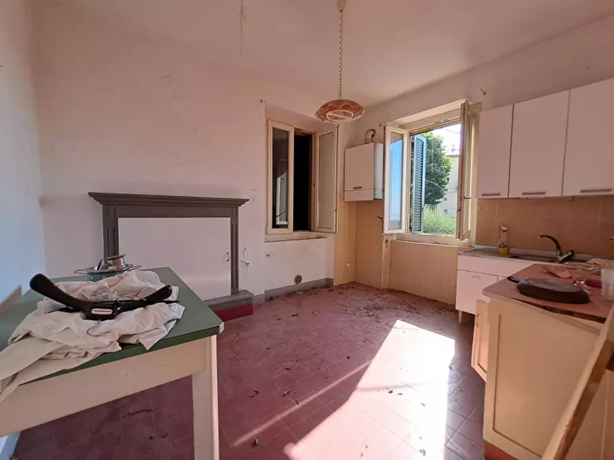 Immagine 22 di Villa in vendita  a Tuoro Sul Trasimeno