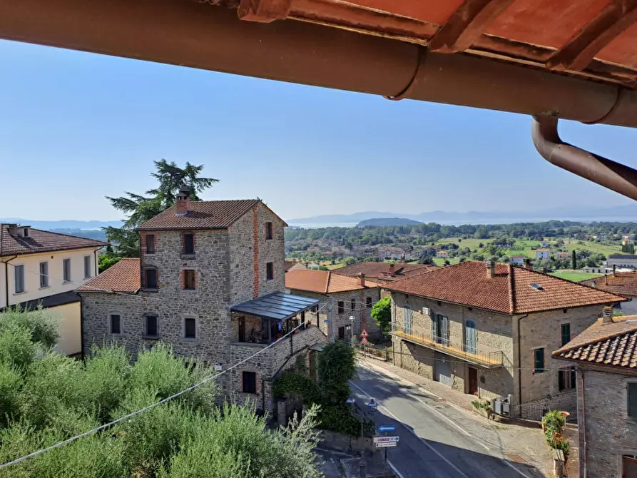 Immagine 26 di Villa in vendita  a Tuoro Sul Trasimeno