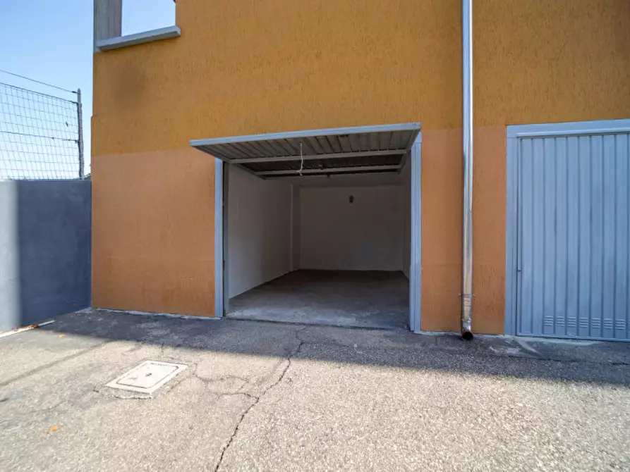 Immagine 30 di Appartamento in affitto  in Via La Spezia a Parma