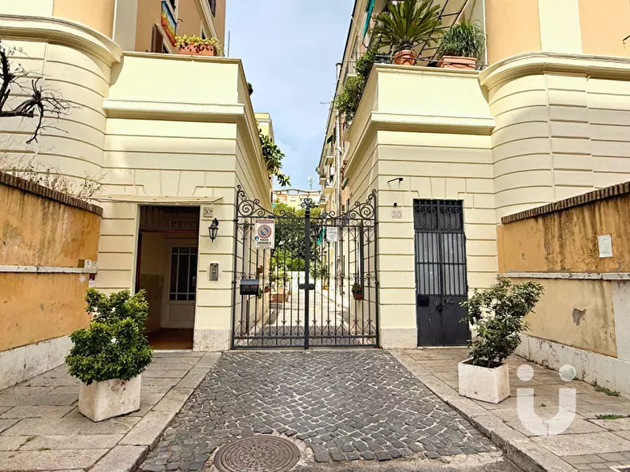 Immagine 2 di Appartamento in vendita  in Via Giovanni da Castel Bolognese a Roma