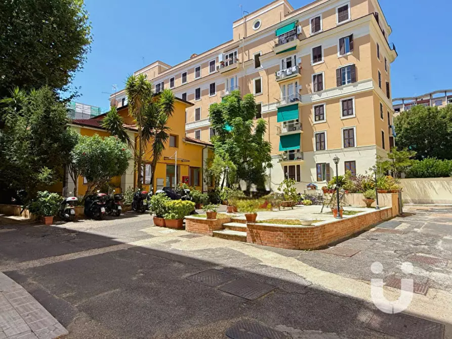 Immagine 4 di Appartamento in vendita  in Via Giovanni da Castel Bolognese a Roma