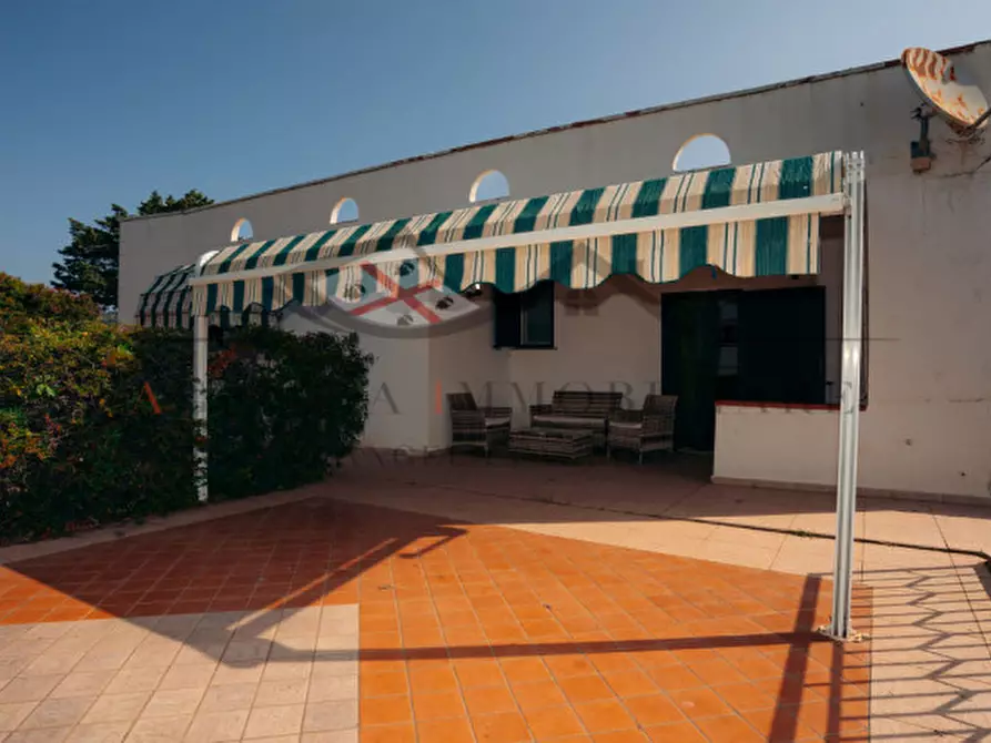 Immagine 2 di Casa bifamiliare in vendita  in Via delle Margherite a Siniscola