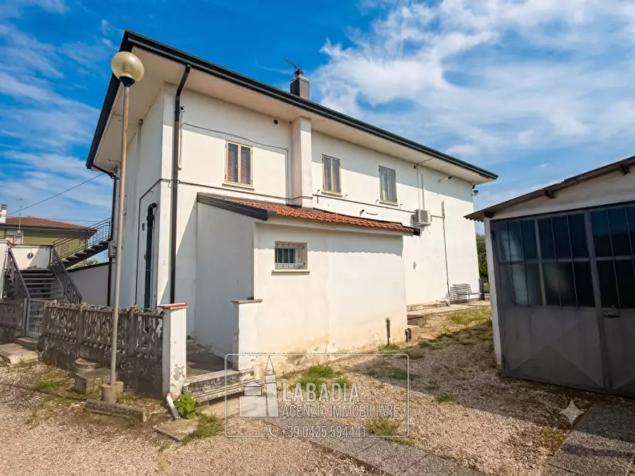 Immagine 3 di Casa bifamiliare in vendita  in Via Gorghi 393 a Canda