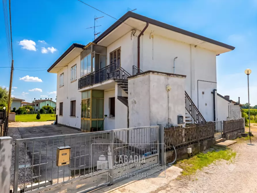 Immagine 6 di Casa bifamiliare in vendita  in Via Gorghi 393 a Canda