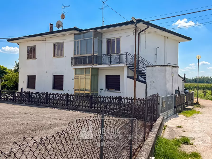 Immagine 10 di Casa bifamiliare in vendita  in Via Gorghi 393 a Canda