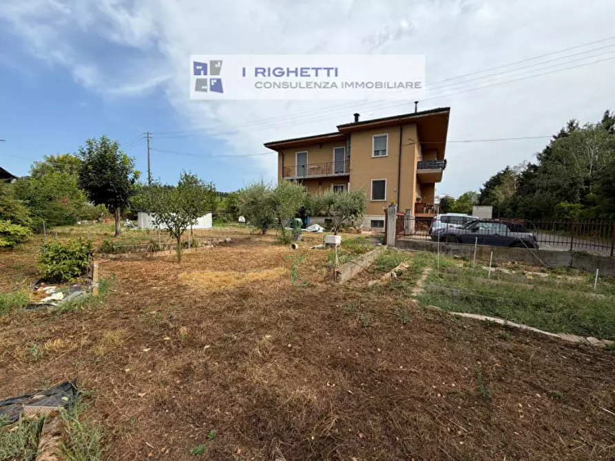 Immagine 15 di Appartamento in vendita  in via fredda a Sommacampagna