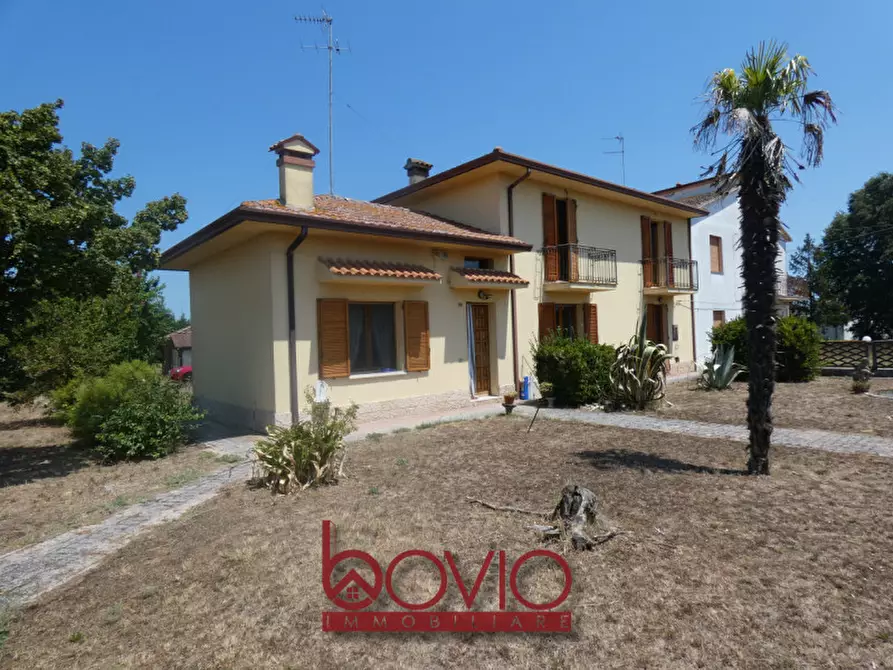 Immagine 1 di Villetta a schiera in vendita  in Via Gino Tassinari 59 a Mesola