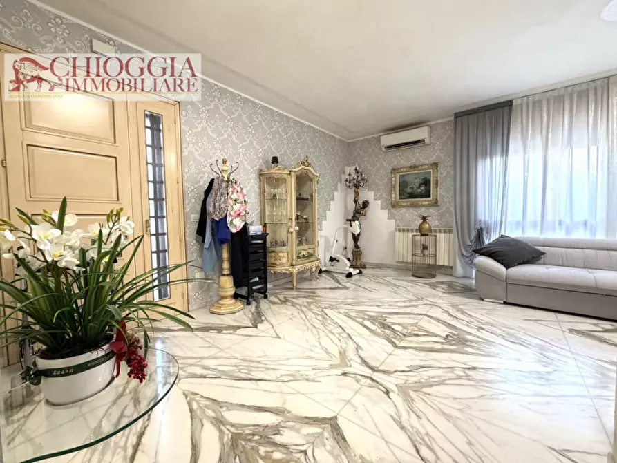 Immagine 5 di Villetta a schiera in vendita  in Via G. da Verrazzano a Chioggia