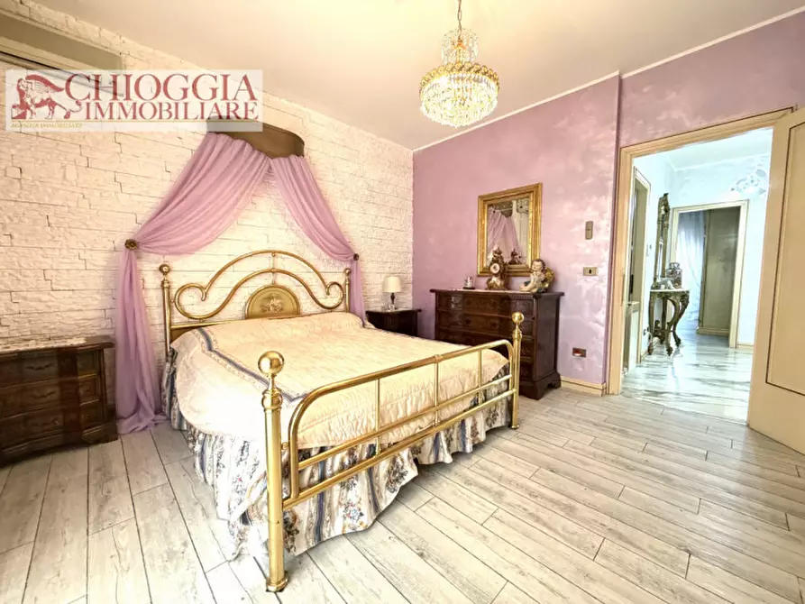 Immagine 10 di Villetta a schiera in vendita  in Via G. da Verrazzano a Chioggia
