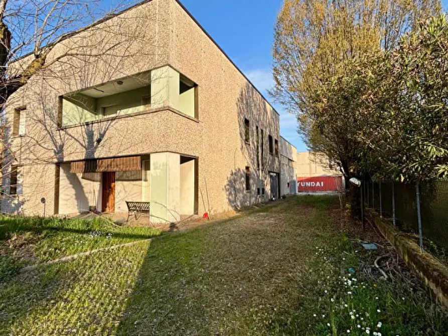 Immagine 1 di Capannone industriale in vendita  in Via A. Gramsci a Correggio