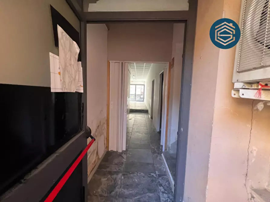 Immagine 11 di Negozio in vendita  in via santo stefano 93 a Campi Bisenzio