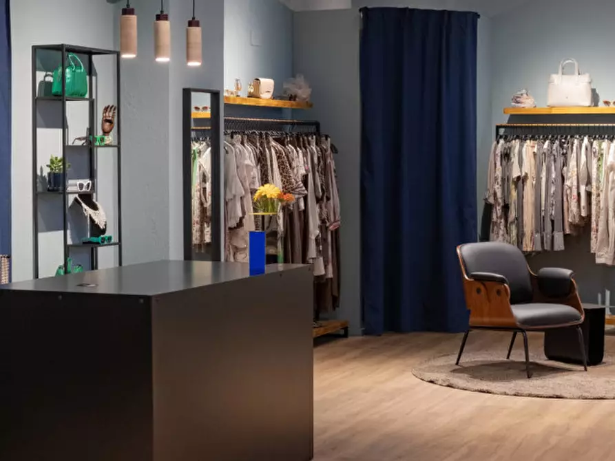 Immagine 1 di Attività commerciale in vendita  in Via Ferruccio Valobra a Carmagnola