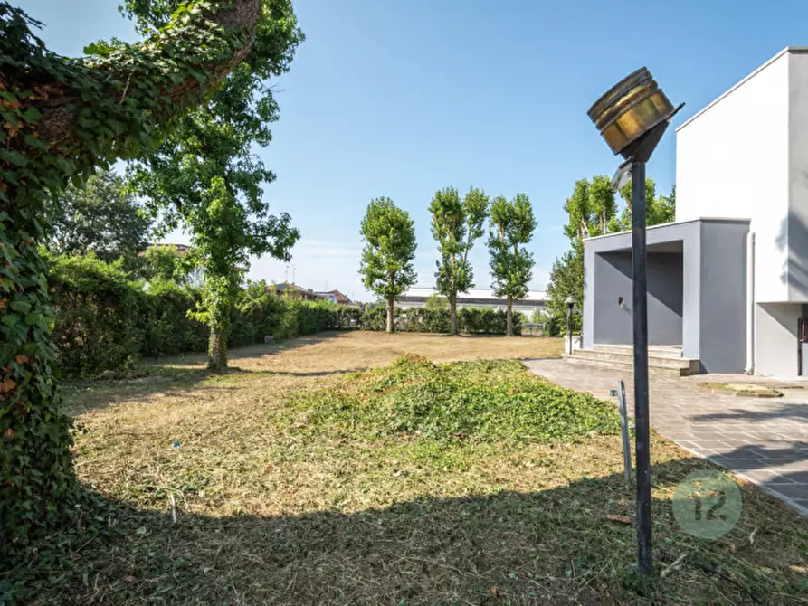 Immagine 8 di Casa indipendente in vendita  in via foscolo 2 a Novi Di Modena