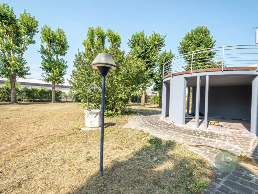 Immagine 10 di Casa indipendente in vendita  in via foscolo 2 a Novi Di Modena