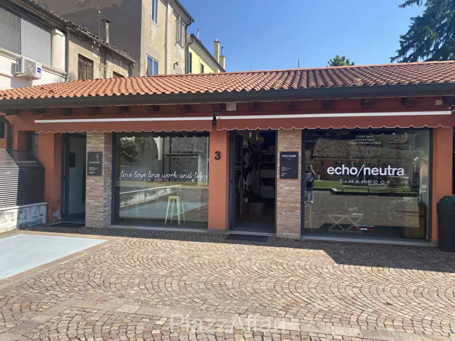 Immagine 2 di Negozio in vendita  in Piove di Sacco Piazzetta Carlo Rosso a Piove Di Sacco