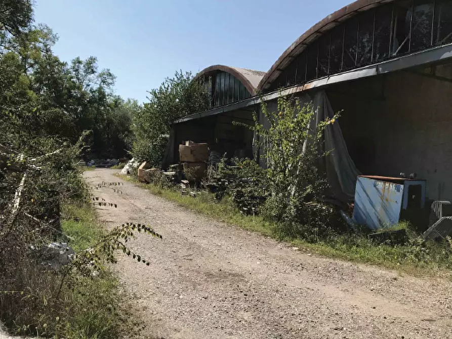 Immagine 5 di Magazzino in vendita  in Via Casale, 23 a Refrontolo