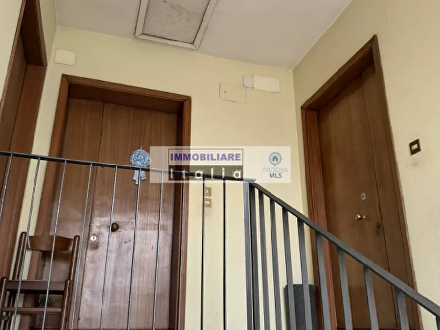 Immagine 10 di Appartamento in affitto  in Via Franco Sacchetti a Padova