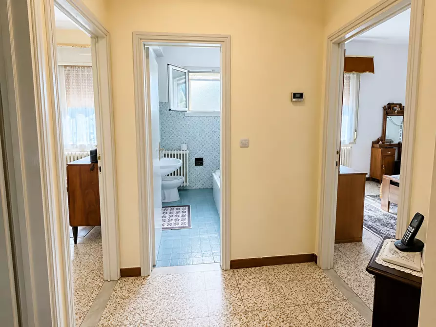 Immagine 9 di Casa bifamiliare in vendita  a Castagnaro