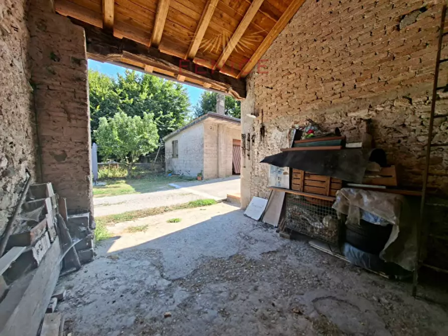 Immagine 7 di Magazzino in vendita  in Via Francesco Baracca a Crocetta Del Montello