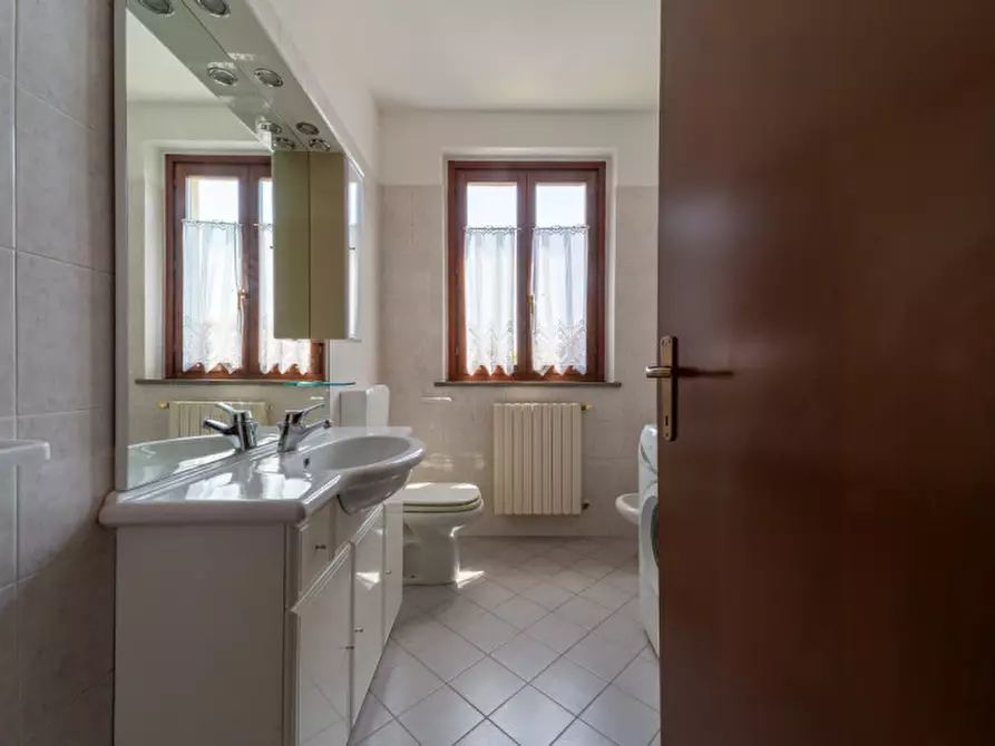 Immagine 12 di Appartamento in vendita  in Strada Sant'Anna in Martorano, 8 a Parma