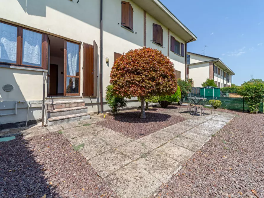 Immagine 16 di Appartamento in vendita  in Strada Sant'Anna in Martorano, 8 a Parma