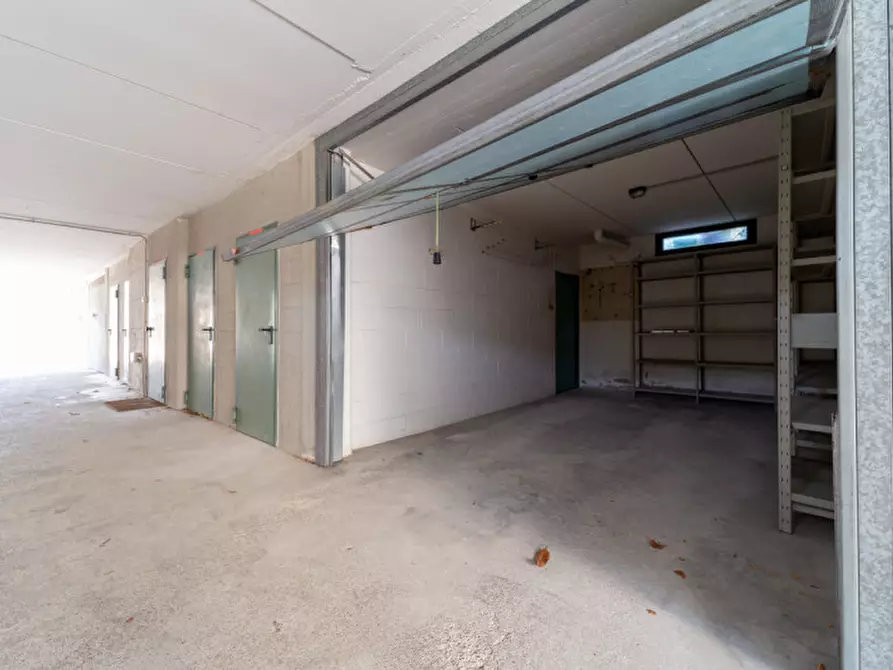 Immagine 20 di Appartamento in vendita  in Strada Sant'Anna in Martorano, 8 a Parma
