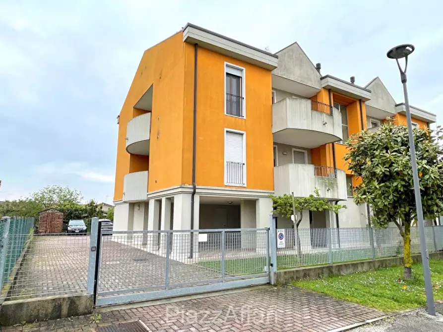 Immagine 2 di Appartamento in vendita  in Via Rossini a Brugine