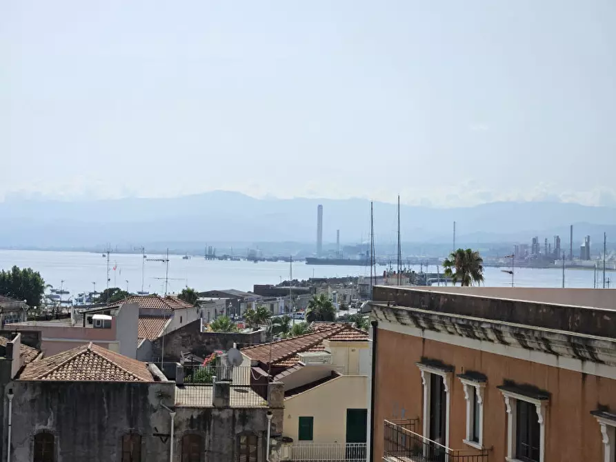 Immagine 21 di Appartamento in vendita  in VIA DEL SOLE, 38 a Milazzo