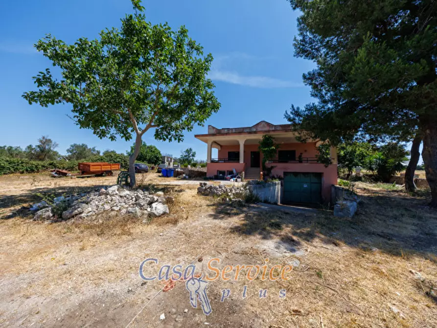 Immagine 1 di Casa indipendente in vendita  in SP362 a Supersano