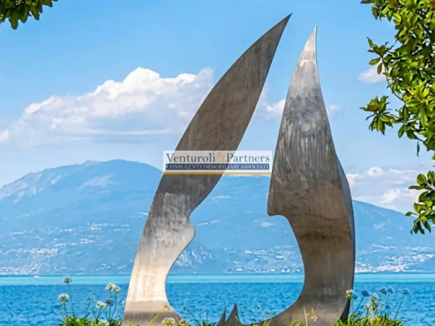 Immagine 6 di Ufficio in affitto  in Piazza Giuseppe Garibaldi a Desenzano Del Garda