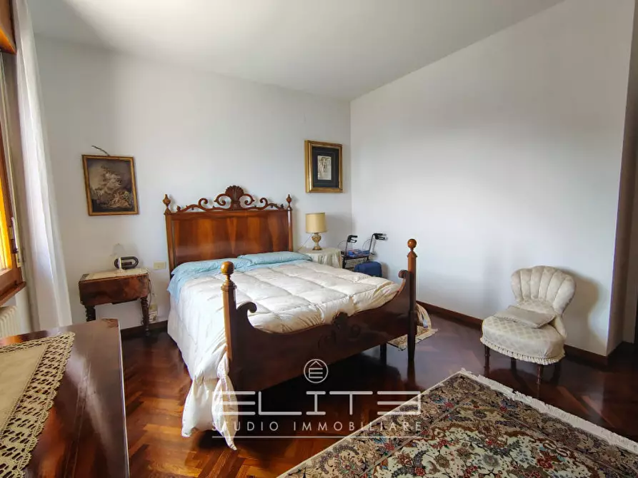Immagine 12 di Appartamento in affitto  in via della pergola a Ancona