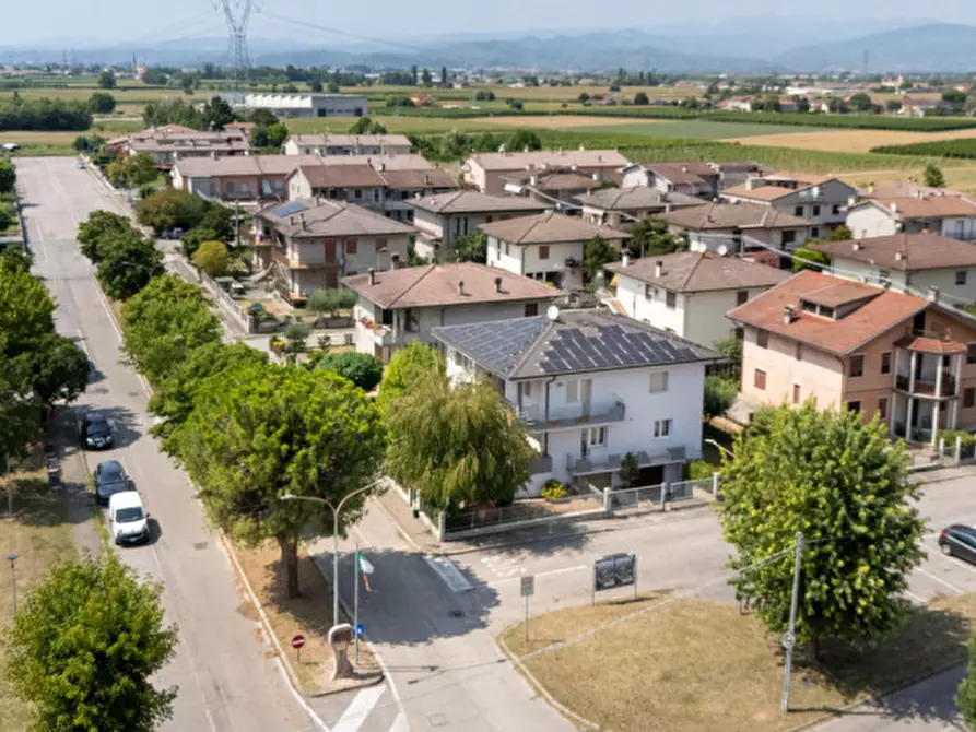 Immagine 14 di Casa bifamiliare in vendita  in Viale del Bersagliere a Zimella
