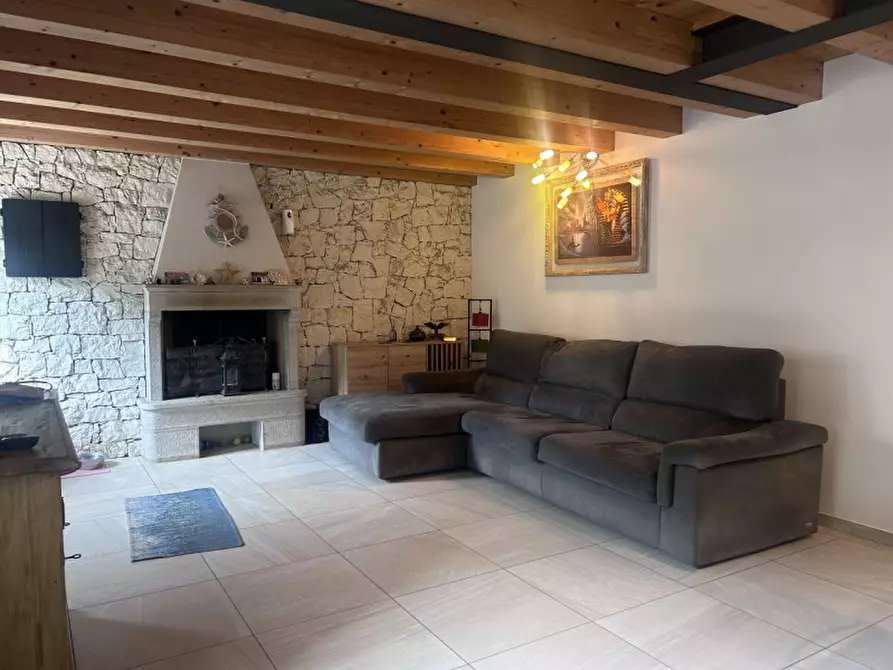 Immagine 1 di Rustico / casale in vendita  in contrada ca di sotto a Bosco Chiesanuova