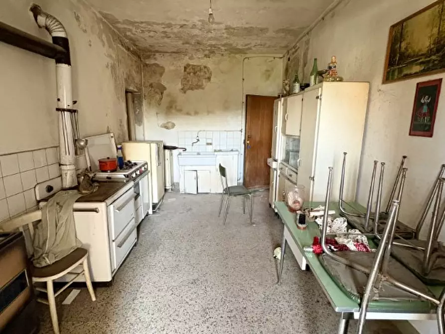 Immagine 4 di Appartamento in vendita  in Centro a Cavriglia