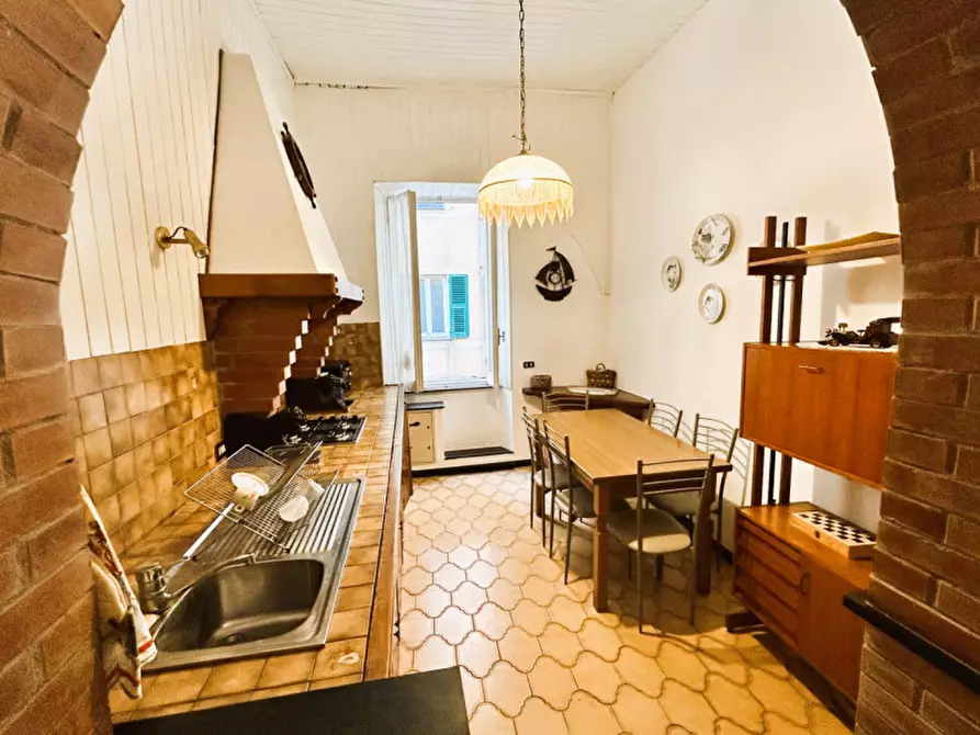 Immagine 1 di Appartamento in vendita  in Via Giuseppe Garibaldi a Camogli