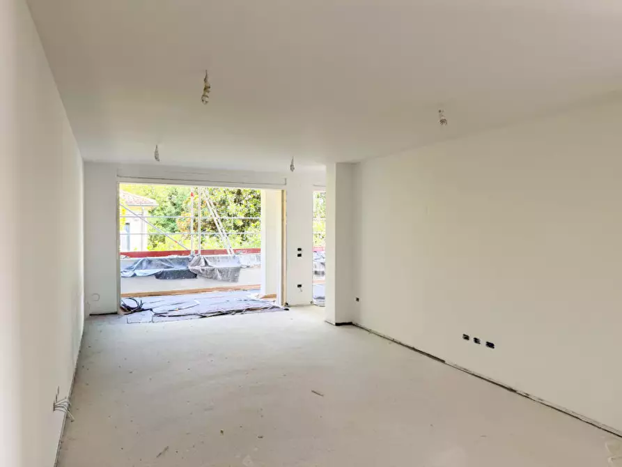 Immagine 4 di Appartamento in vendita  in Via Antonio Cavarzerani a Treviso