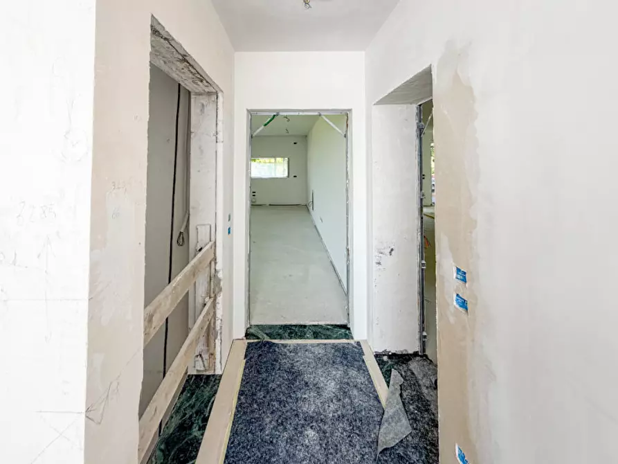 Immagine 13 di Appartamento in vendita  in Via Antonio Cavarzerani a Treviso