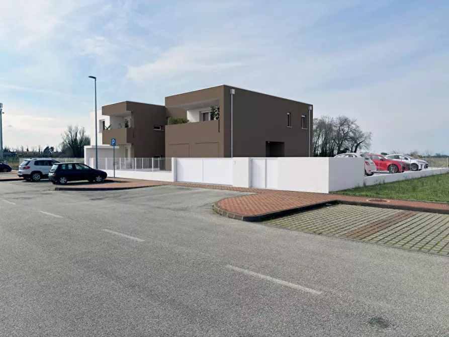 Immagine 13 di Appartamento in vendita  in Via Quattro Novembre a Eraclea