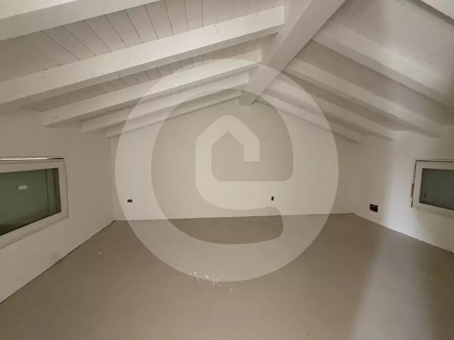 Immagine 6 di Casa trifamiliare in vendita  a Santa Giustina In Colle