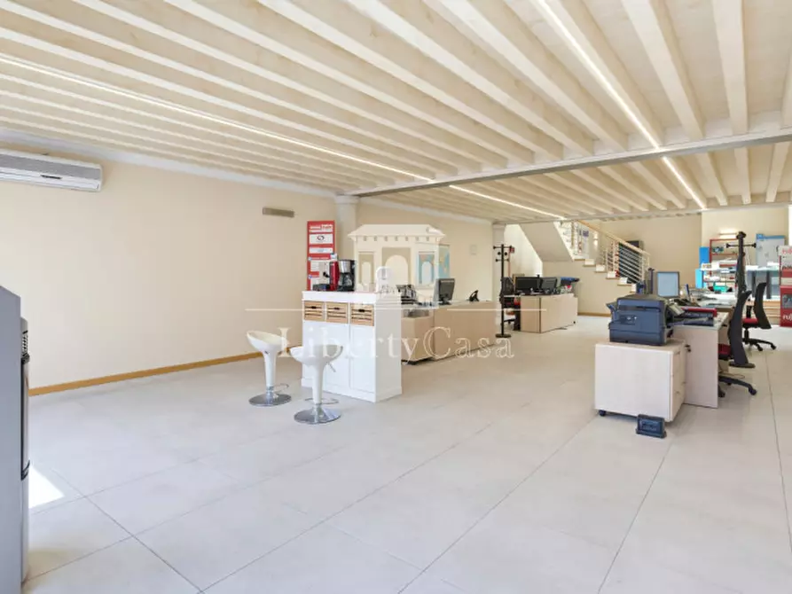 Immagine 7 di Ufficio in vendita  in Via Bruno Corti a Villanuova Sul Clisi