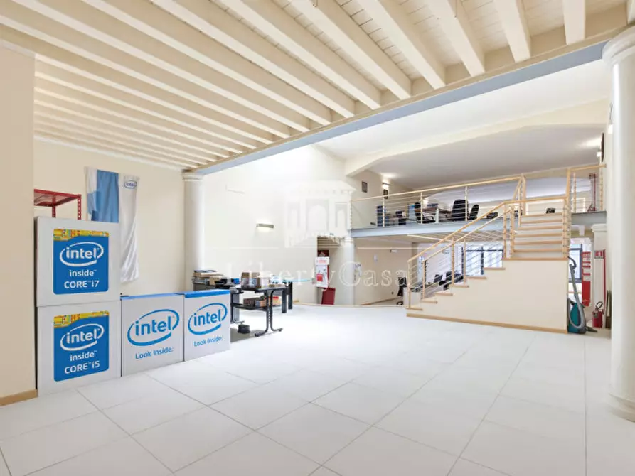 Immagine 13 di Ufficio in vendita  in Via Bruno Corti a Villanuova Sul Clisi