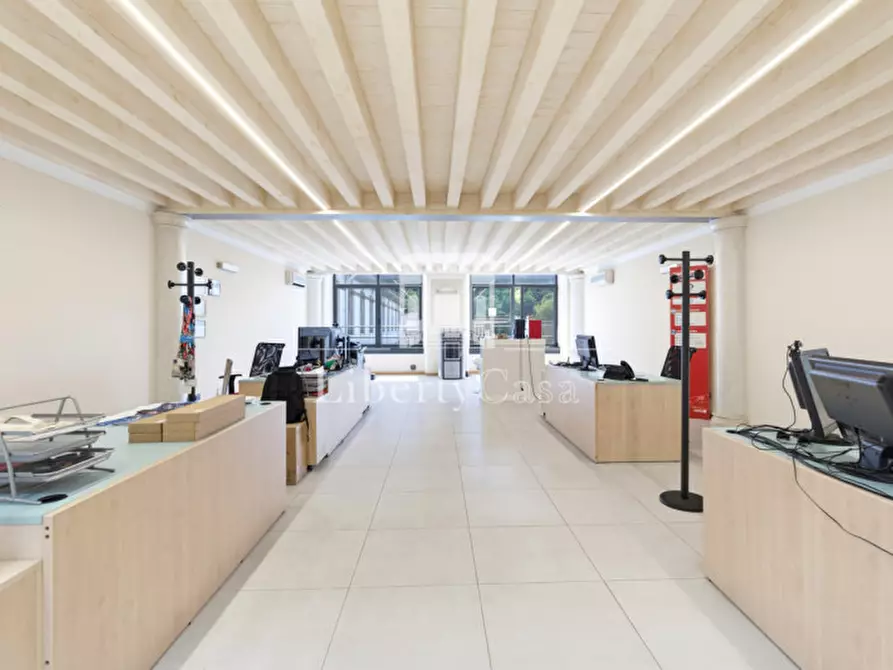 Immagine 20 di Ufficio in vendita  in Via Bruno Corti a Villanuova Sul Clisi