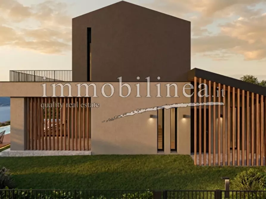 Immagine 5 di Villa in vendita  in Via A. Aleardi a Torri Del Benaco