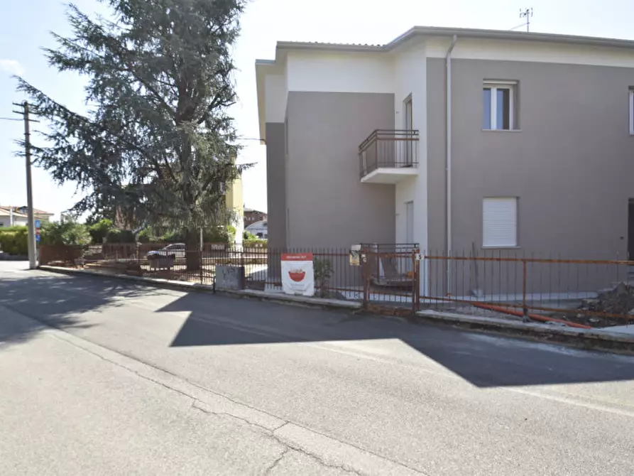 Immagine 1 di Appartamento in vendita  in VIA STADIO a Bussolengo