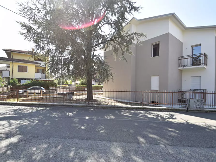 Immagine 2 di Appartamento in vendita  in VIA STADIO a Bussolengo