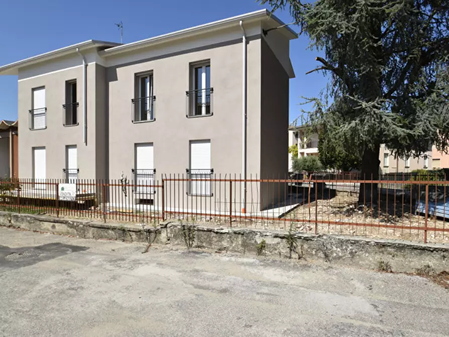 Immagine 3 di Appartamento in vendita  in VIA STADIO a Bussolengo