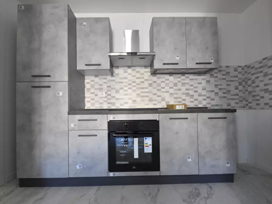Immagine 8 di Appartamento in vendita  in VIA STADIO a Bussolengo