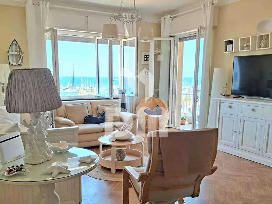 Immagine 10 di Appartamento in vendita  in Via Gioacchino Rossini a Rosignano Marittimo