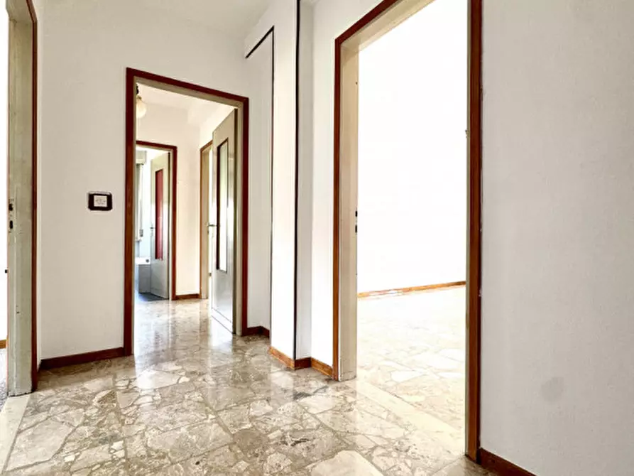 Immagine 6 di Appartamento in vendita  in Via Edward Jenner, 61 a Parma