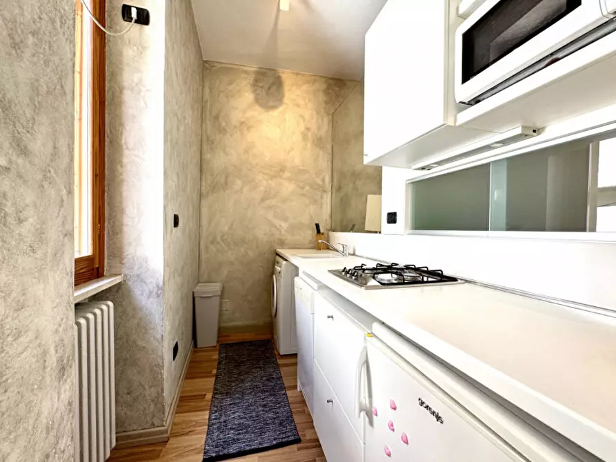 Immagine 4 di Appartamento in vendita  in piazzale santa apollonia 4 a Parma